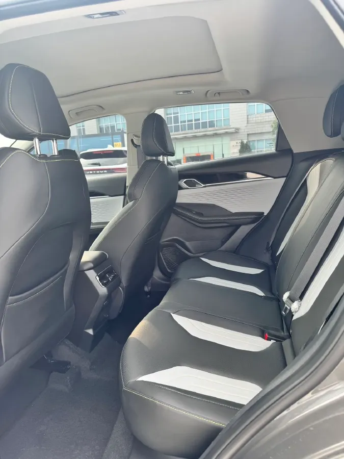 2023 Geely Coolray 1.5T 181HP L4 7DCT,autocango,china used car exporter,china ev exporter,chinese used car exporter,chinese used ev exporter