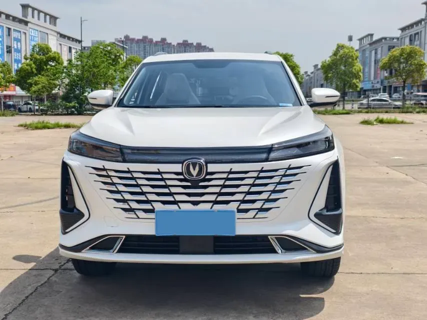 2024 ChangAn CS75 Plus 1.5T 188HP L4 8AT,autocango,china used car exporter,china ev exporter,chinese used car exporter,chinese used ev exporter