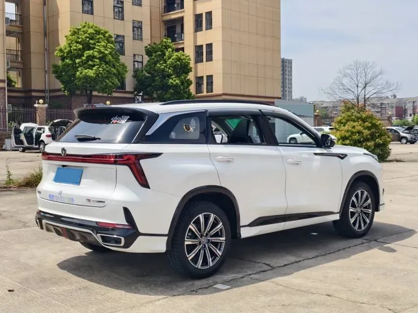 2024 ChangAn CS75 Plus 1.5T 188HP L4 8AT,autocango,china used car exporter,china ev exporter,chinese used car exporter,chinese used ev exporter