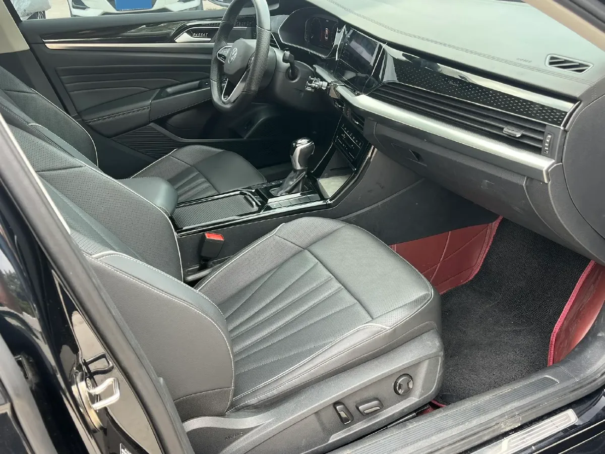 2024 Volkswagen Passat 2.0T 220HP L4 7DCT,autocango,china used car exporter,china ev exporter,chinese used car exporter,chinese used ev exporter