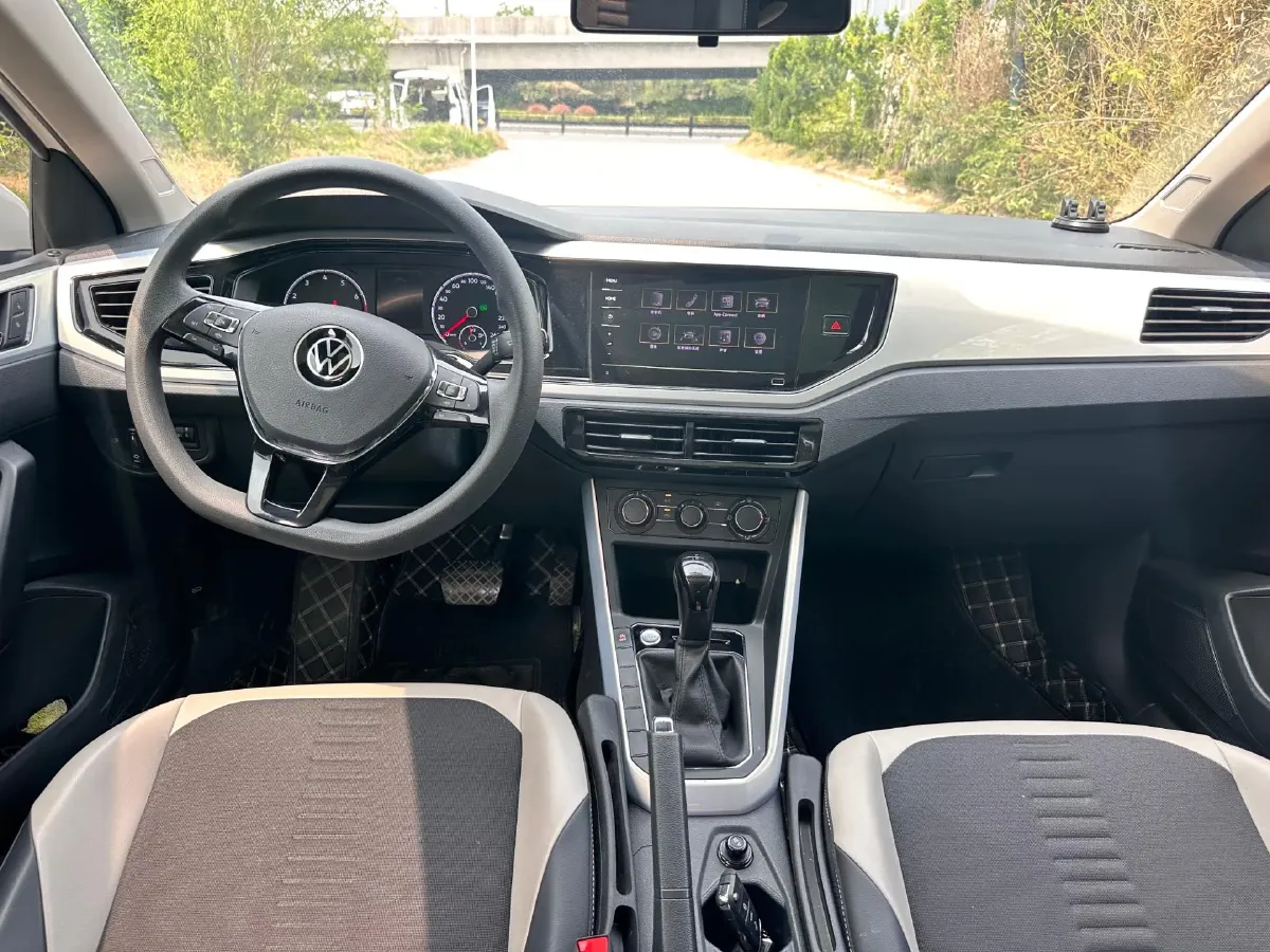 2021 Haval H6 1.5T 169HP L4 7DCT,autocango,china used car exporter,china ev exporter,chinese used car exporter,chinese used ev exporter