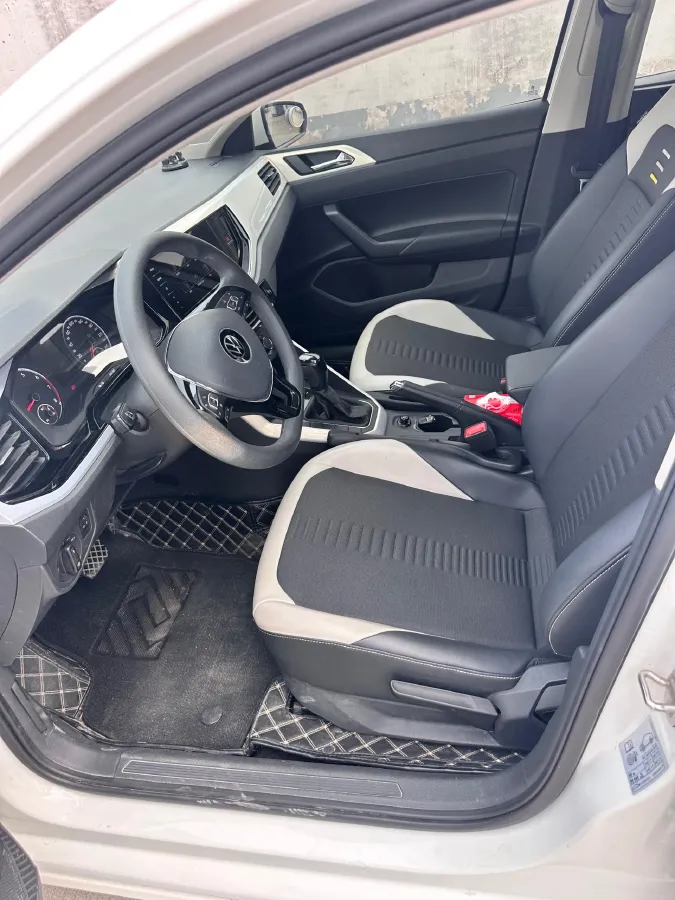 2021 Haval H6 1.5T 169HP L4 7DCT,autocango,china used car exporter,china ev exporter,chinese used car exporter,chinese used ev exporter