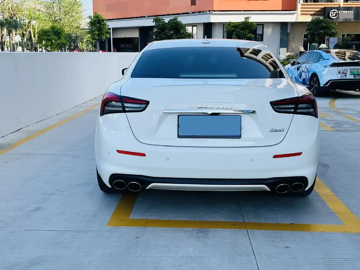 2022 Audi Q7 2.0T 245HP L4 8AT,autocango,china used car exporter,china ev exporter,chinese used car exporter,chinese used ev exporter