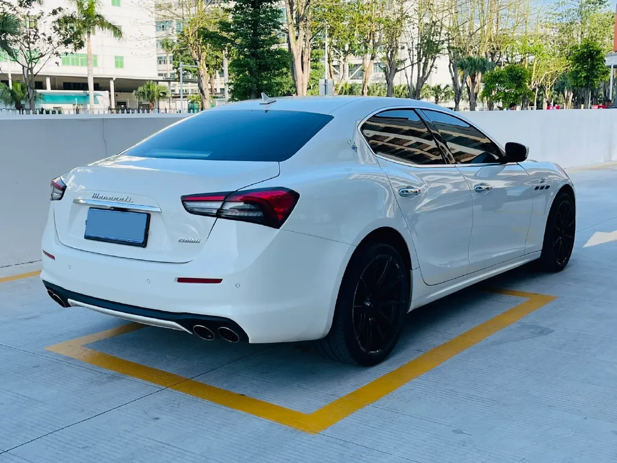 2022 Audi Q7 2.0T 245HP L4 8AT,autocango,china used car exporter,china ev exporter,chinese used car exporter,chinese used ev exporter