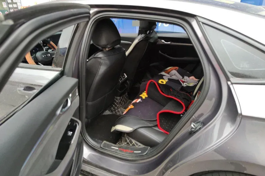 2024 Geely Preface 2.0T 190HP L4 7DCT,autocango,china used car exporter,china ev exporter,chinese used car exporter,chinese used ev exporter