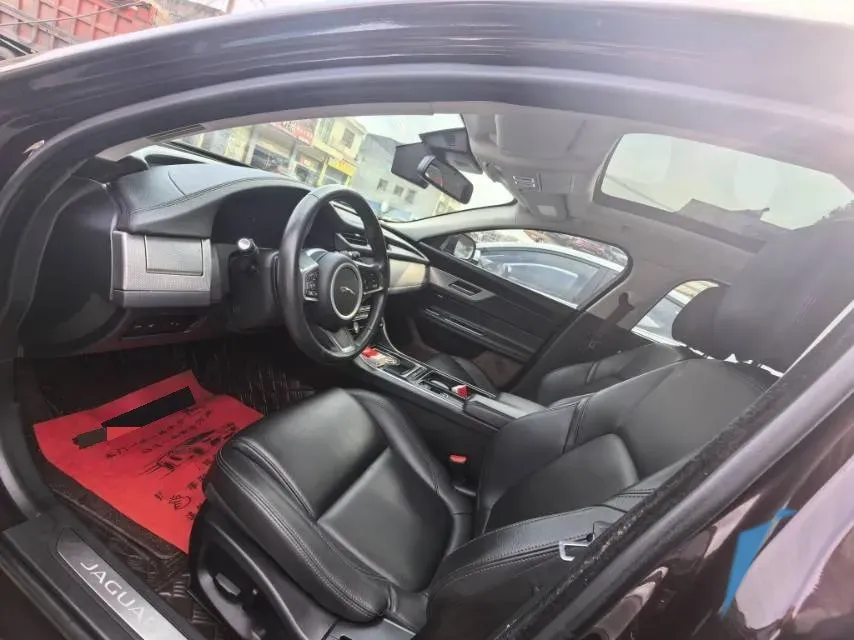 2020 Jaguar XFL 2.0T 200HP L4 8AT,autocango,china used car exporter,china ev exporter,chinese used car exporter,chinese used ev exporter