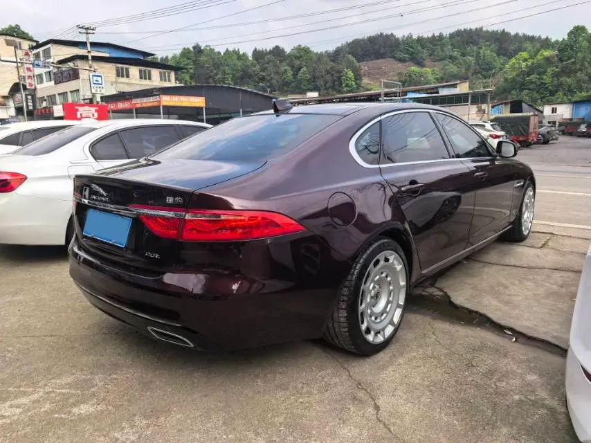 2020 Jaguar XFL 2.0T 200HP L4 8AT,autocango,china used car exporter,china ev exporter,chinese used car exporter,chinese used ev exporter