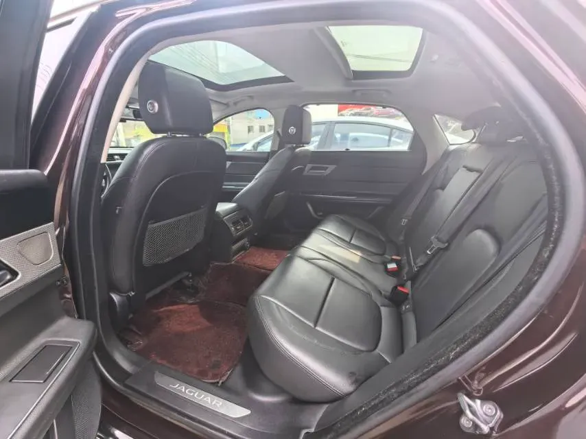 2020 Jaguar XFL 2.0T 200HP L4 8AT,autocango,china used car exporter,china ev exporter,chinese used car exporter,chinese used ev exporter