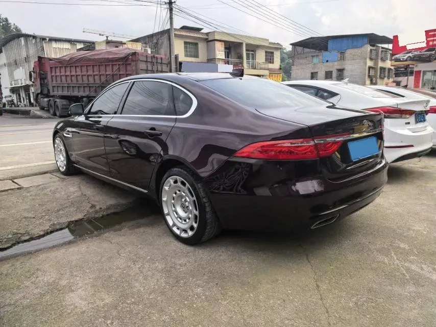 2020 Jaguar XFL 2.0T 200HP L4 8AT,autocango,china used car exporter,china ev exporter,chinese used car exporter,chinese used ev exporter