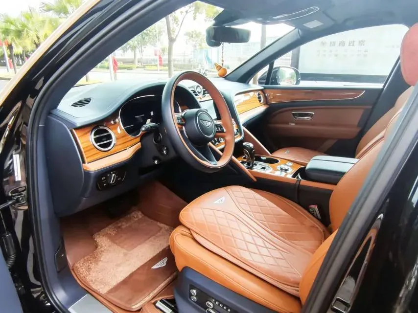 2023 Bentley Bentayga 4.0T 550HP V8 8AT,autocango,china used car exporter,china ev exporter,chinese used car exporter,chinese used ev exporter