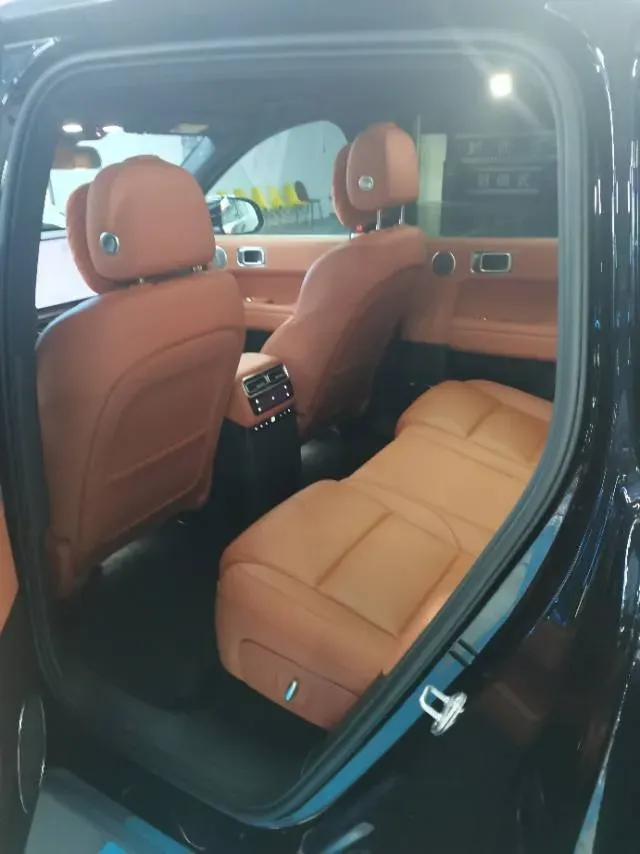 2024 Li L6 Range Extended 154HP L4 REEV 36.8KWH,autocango,china used car exporter,china ev exporter,chinese used car exporter,chinese used ev exporter