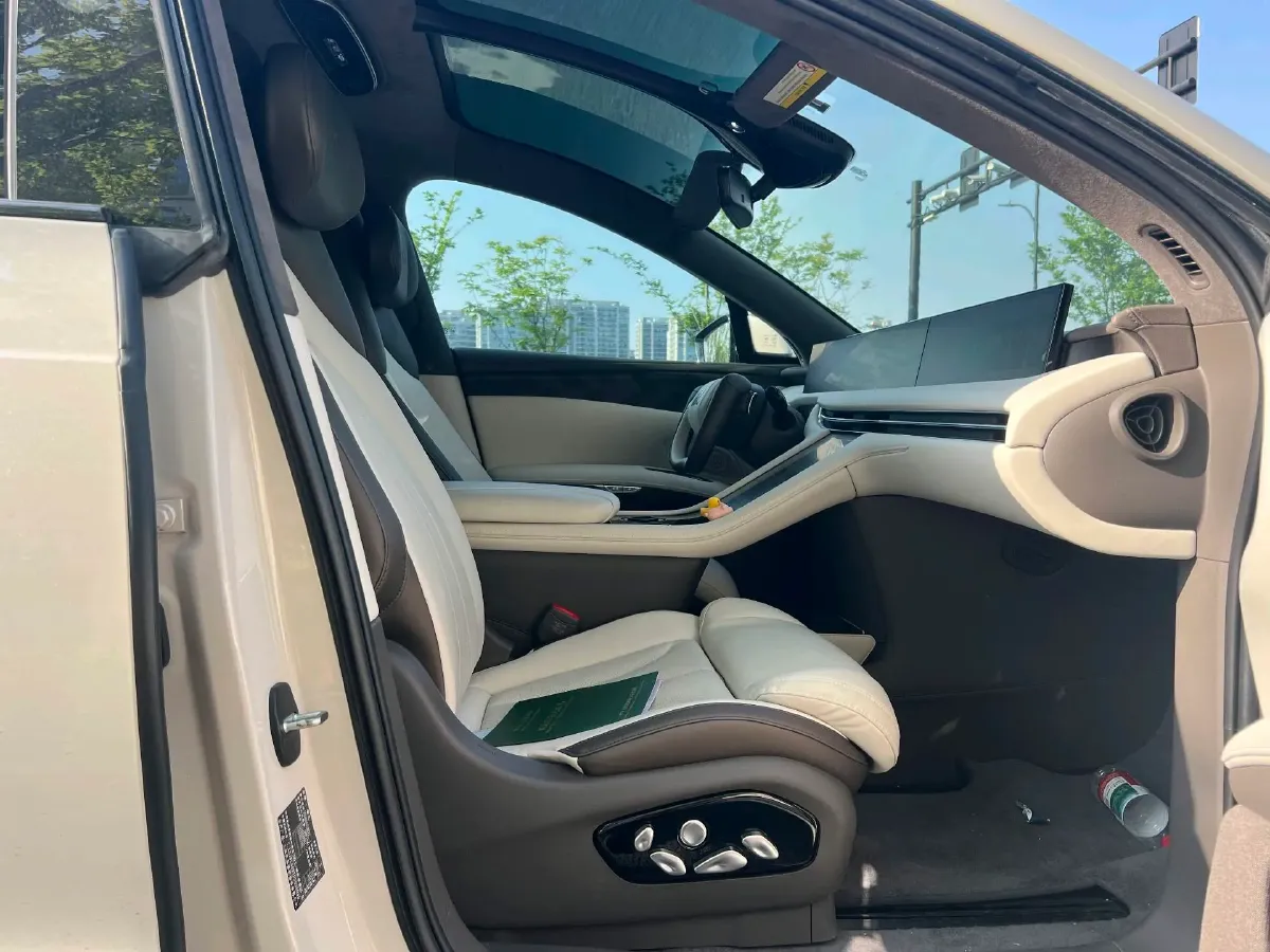 2023 IM LS7 BEV 100KWH,autocango,china used car exporter,china ev exporter,chinese used car exporter,chinese used ev exporter