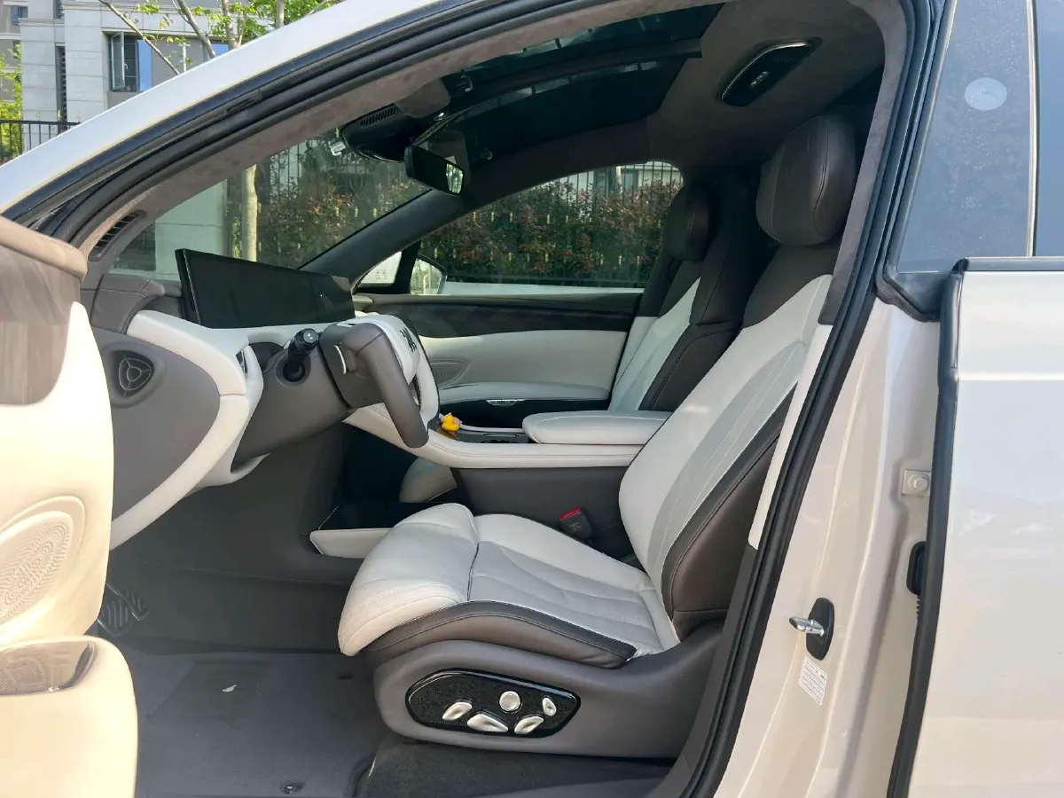 2023 IM LS7 BEV 100KWH,autocango,china used car exporter,china ev exporter,chinese used car exporter,chinese used ev exporter