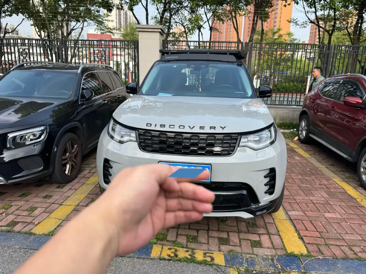 2021 Land Rover Discovery 3.0T 360HP L6 8AT,autocango,china used car exporter,china ev exporter,chinese used car exporter,chinese used ev exporter