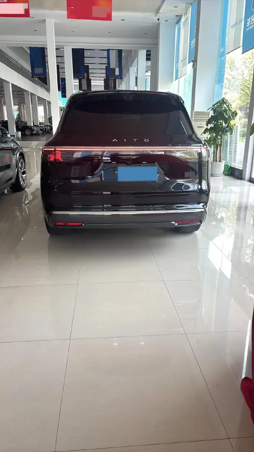 2025 AITO AITO M8 REEV 160HP REEV 53.4KWH,autocango,china used car exporter,china ev exporter,chinese used car exporter,chinese used ev exporter