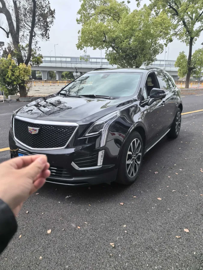 2024 Cadillac XT5 2.0T 237HP L4 9AT,autocango,china used car exporter,china ev exporter,chinese used car exporter,chinese used ev exporter