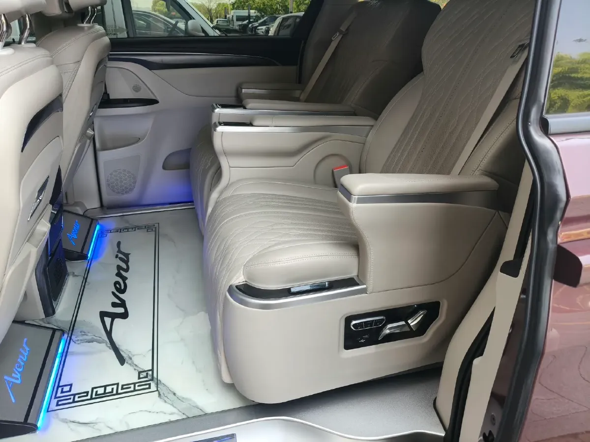 2021 Buick GL8 2.0T 237HP L4 9AT,autocango,china used car exporter,china ev exporter,chinese used car exporter,chinese used ev exporter