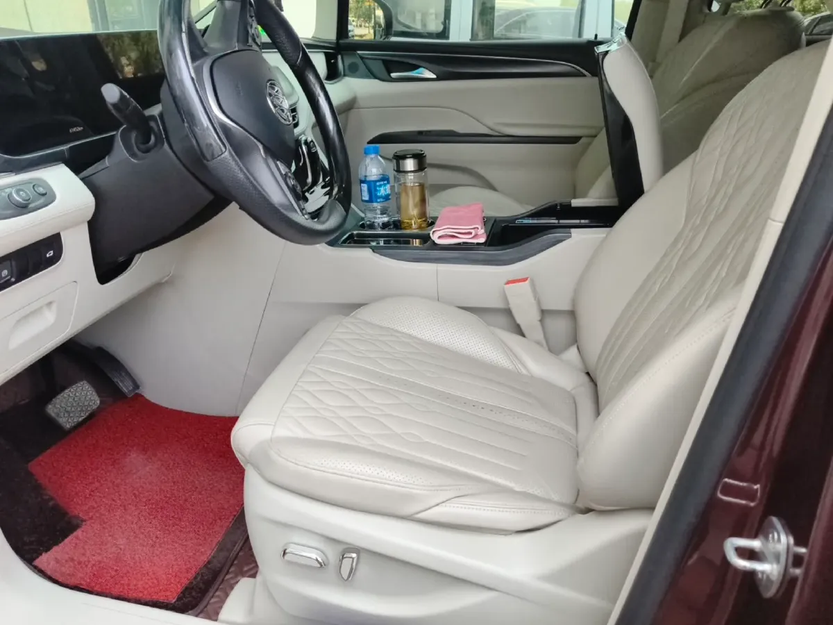 2021 Buick GL8 2.0T 237HP L4 9AT,autocango,china used car exporter,china ev exporter,chinese used car exporter,chinese used ev exporter