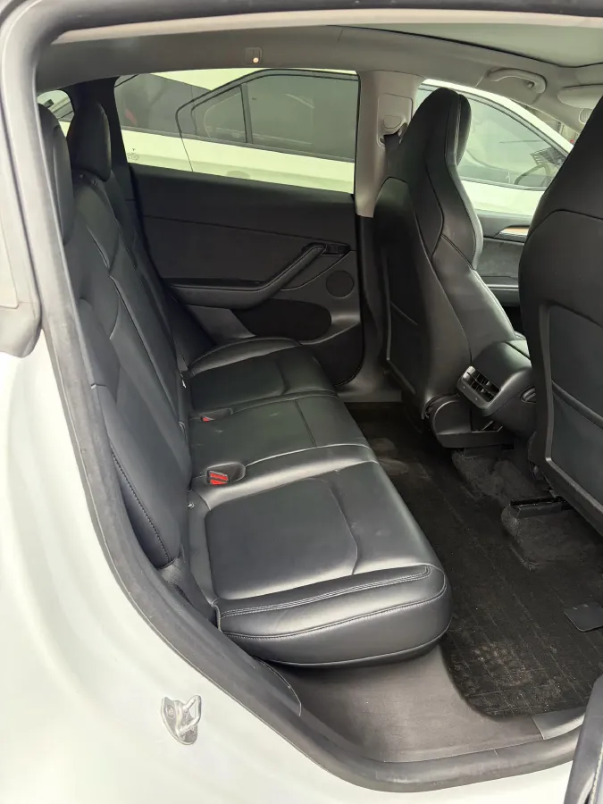 2022 Tesla Model Y BEV 60KWH,autocango,china used car exporter,china ev exporter,chinese used car exporter,chinese used ev exporter