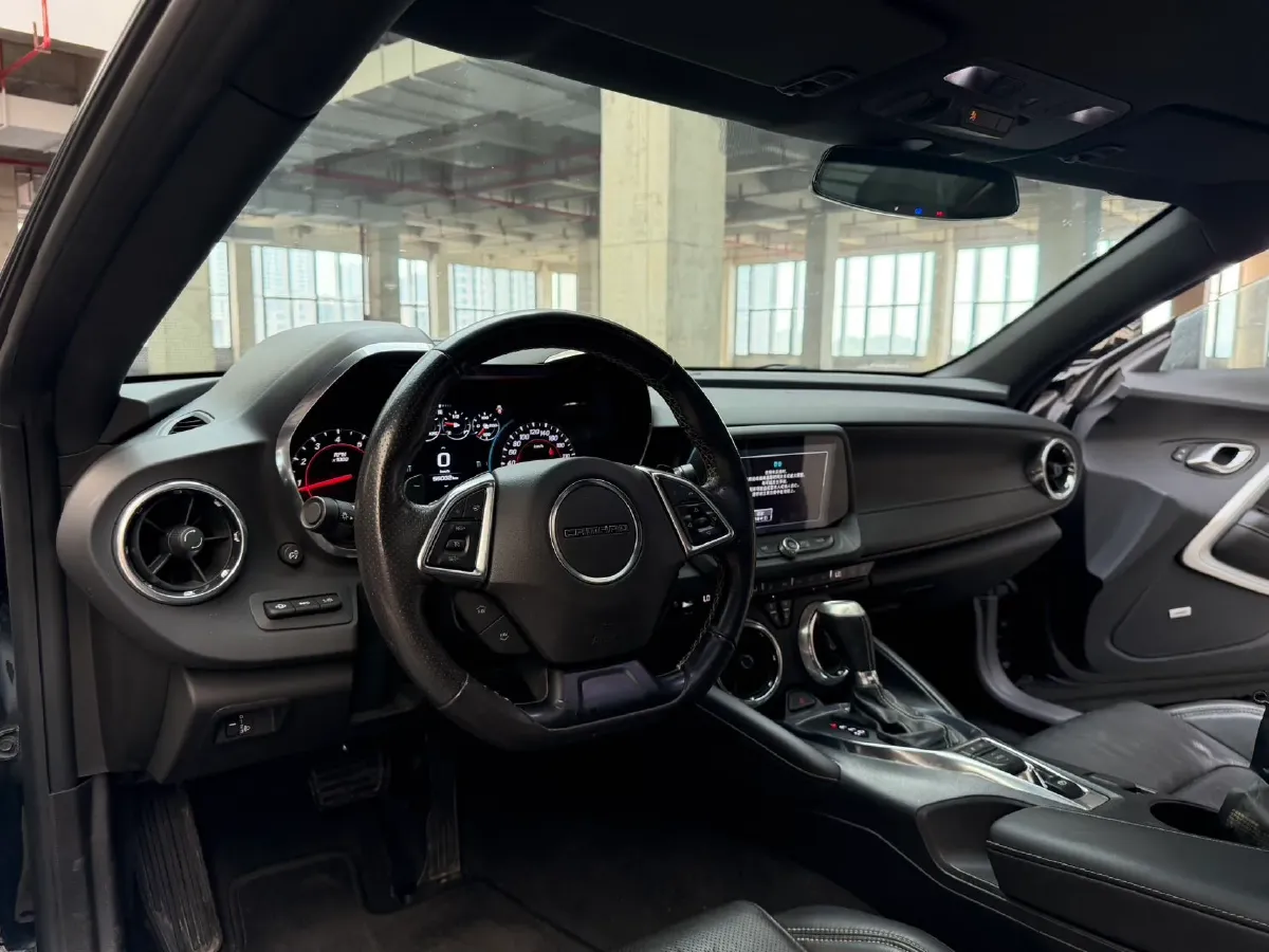 2017 Chevrolet Camaro 2.0T 275HP L4 8AT,autocango,china used car exporter,china ev exporter,chinese used car exporter,chinese used ev exporter