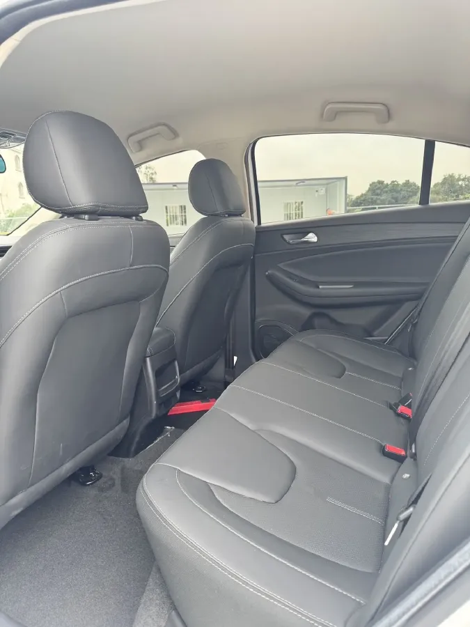 2024 Chery Arrizo 5 1.5L 120HP L4 5MT,autocango,china used car exporter,china ev exporter,chinese used car exporter,chinese used ev exporter