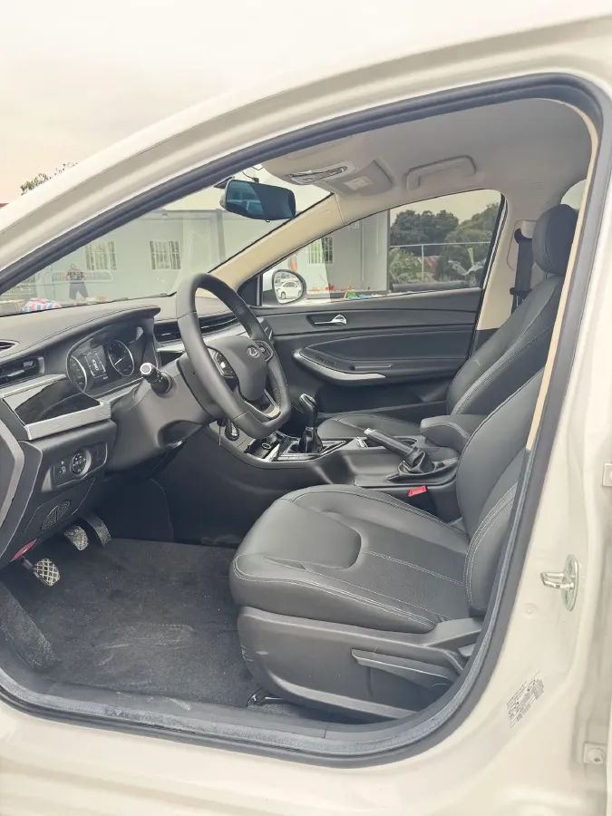 2024 Chery Arrizo 5 1.5L 120HP L4 5MT,autocango,china used car exporter,china ev exporter,chinese used car exporter,chinese used ev exporter