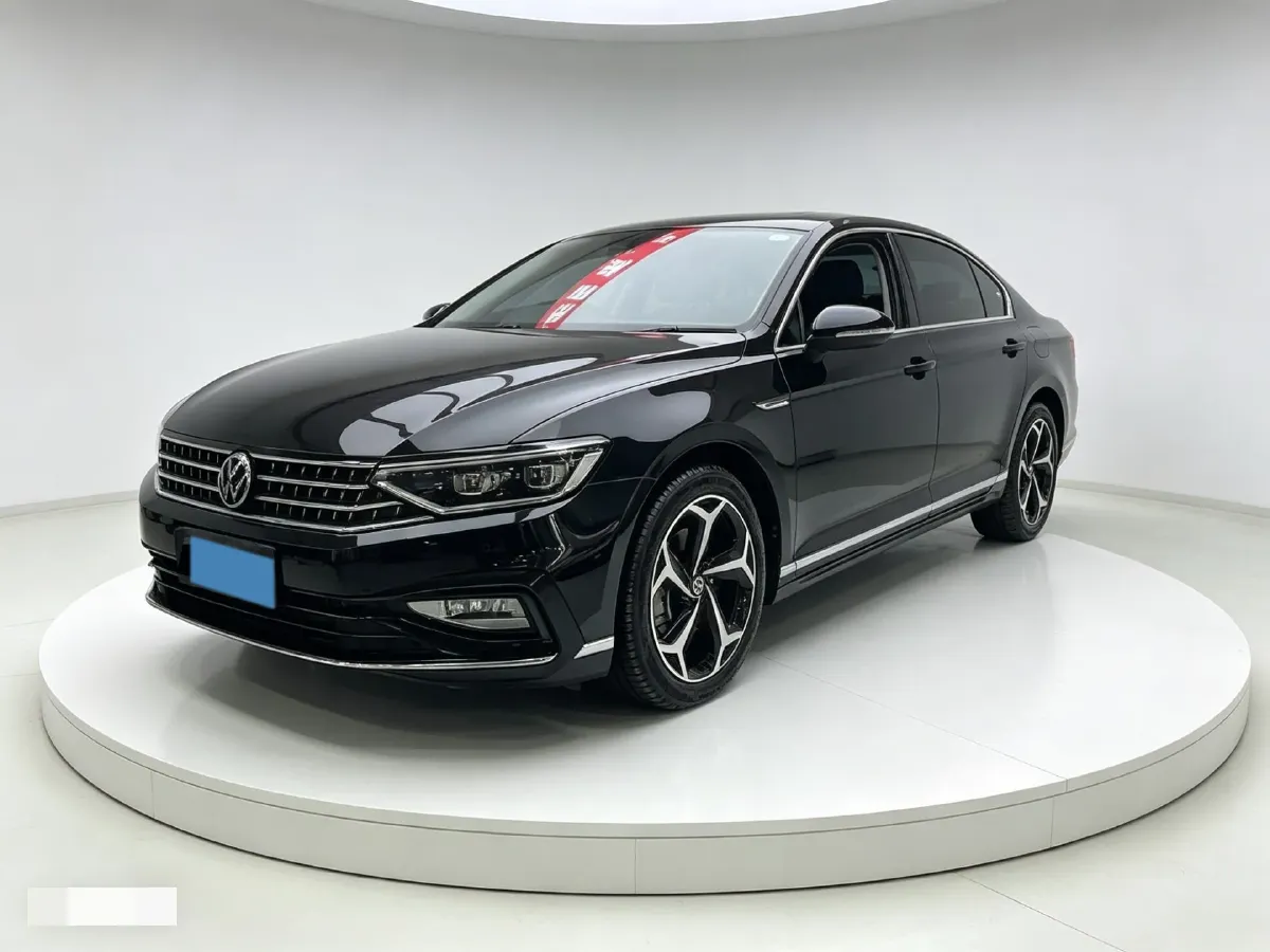 2023 Volkswagen Magotan 2.0T 186HP L4 7DCT,autocango,china used car exporter,china ev exporter,chinese used car exporter,chinese used ev exporter