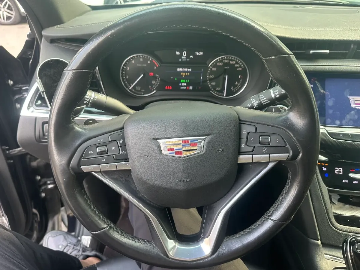 2021 Cadillac XT6 2.0T 237HP L4 9AT,autocango,china used car exporter,china ev exporter,chinese used car exporter,chinese used ev exporter