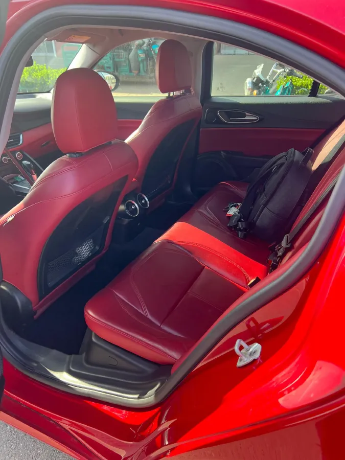 2017 Toyota Highlander 2.0T 220HP L4 6AT,autocango,china used car exporter,china ev exporter,chinese used car exporter,chinese used ev exporter