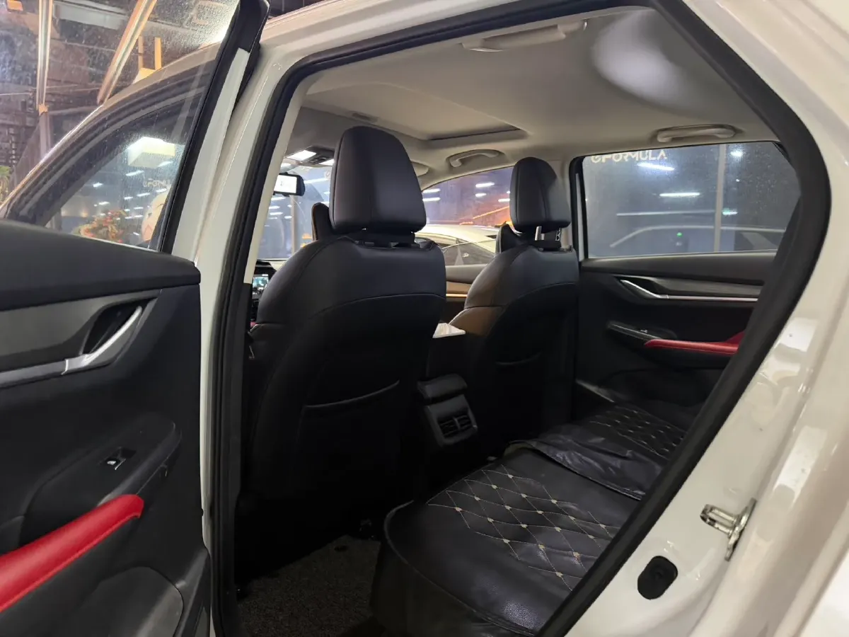 2021 ChangAn CS55 Plus 1.5T 180HP L4 7DCT,autocango,china used car exporter,china ev exporter,chinese used car exporter,chinese used ev exporter