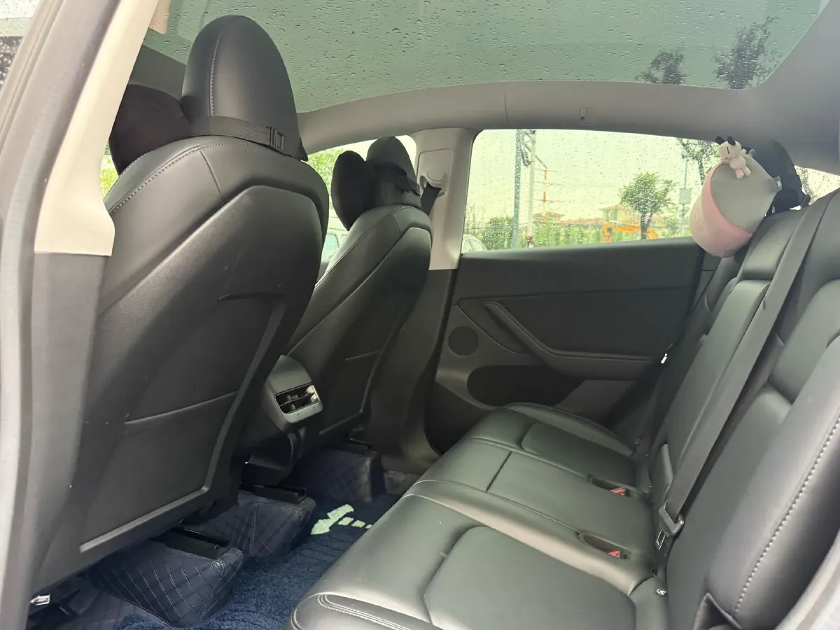 2022 Tesla Model Y BEV 60KWH,autocango,china used car exporter,china ev exporter,chinese used car exporter,chinese used ev exporter