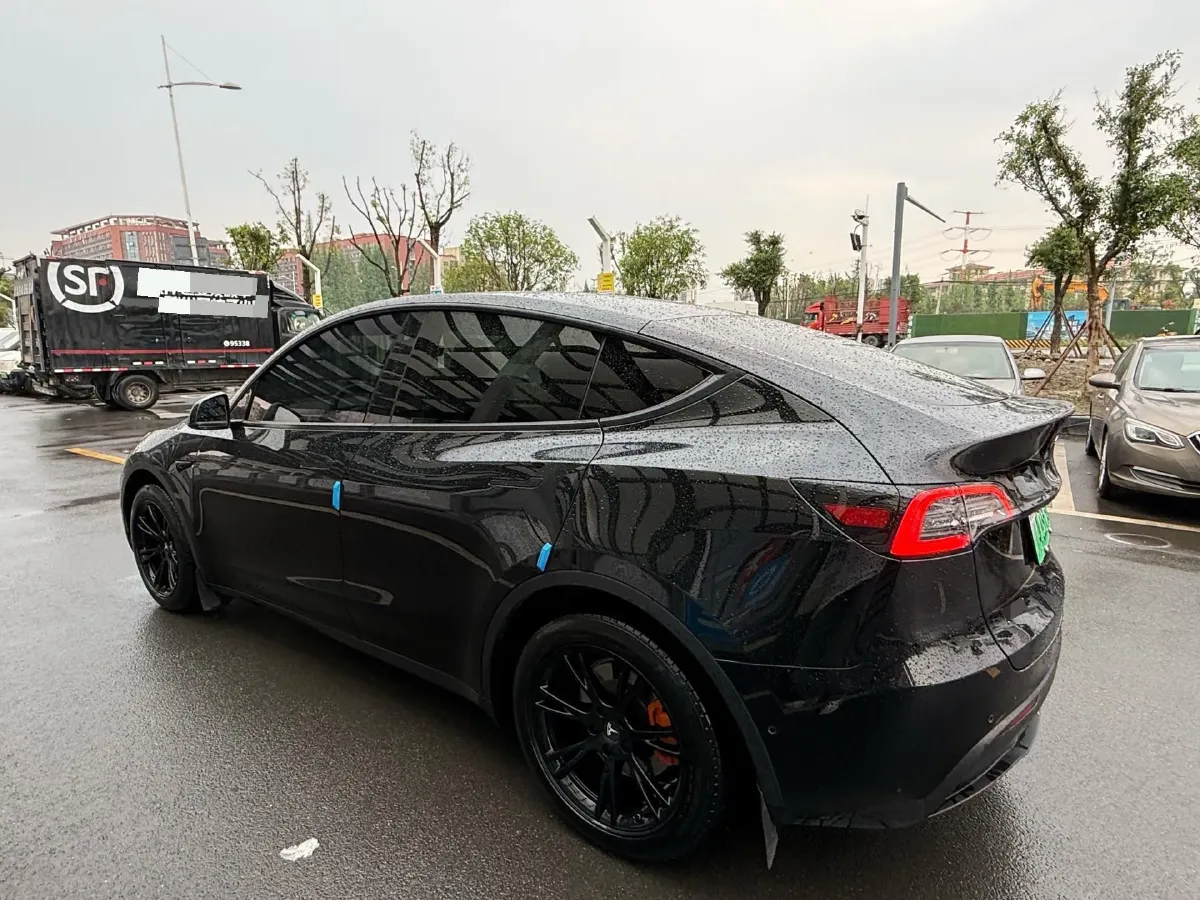 2022 Tesla Model Y BEV 60KWH,autocango,china used car exporter,china ev exporter,chinese used car exporter,chinese used ev exporter