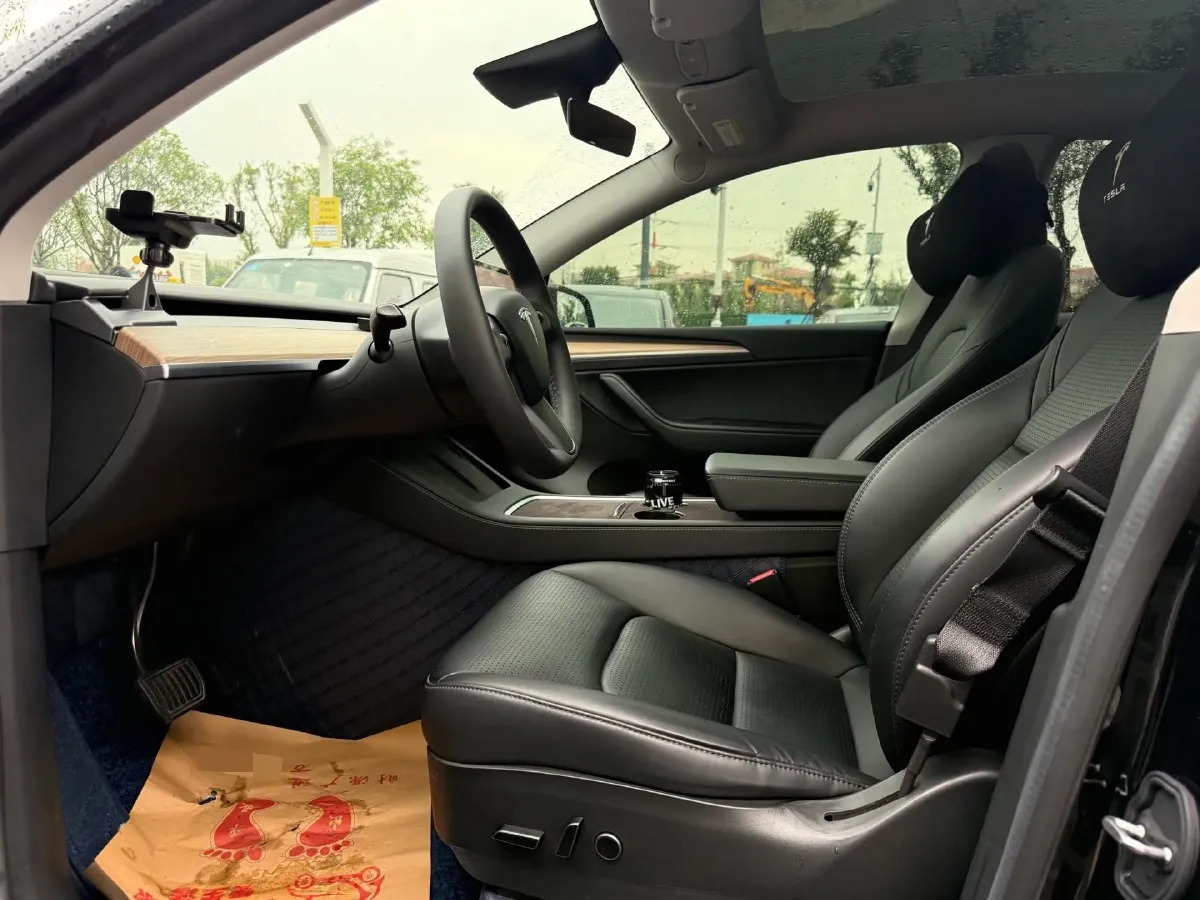 2022 Tesla Model Y BEV 60KWH,autocango,china used car exporter,china ev exporter,chinese used car exporter,chinese used ev exporter