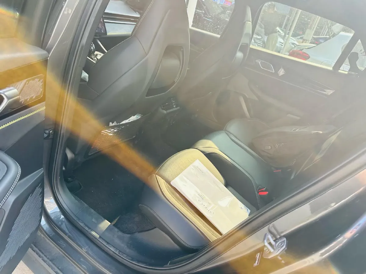 2023 LYNK&CO 03 2.0T 254HP L4 7DCT,autocango,china used car exporter,china ev exporter,chinese used car exporter,chinese used ev exporter