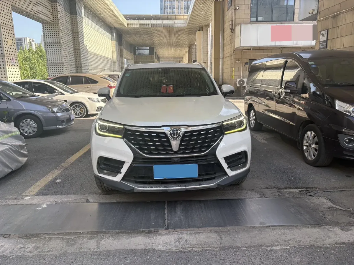 2018 Brilliance Auto V7 1.6T 204HP L4 7DCT,autocango,china used car exporter,china ev exporter,chinese used car exporter,chinese used ev exporter