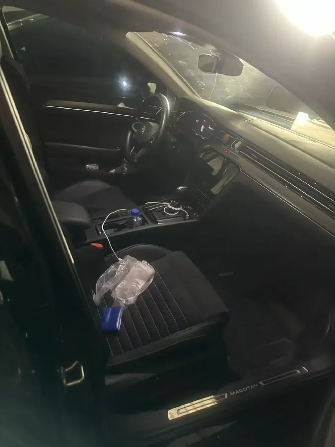 2020 Volkswagen Magotan 2.0T 220HP L4 7DCT,autocango,china used car exporter,china ev exporter,chinese used car exporter,chinese used ev exporter