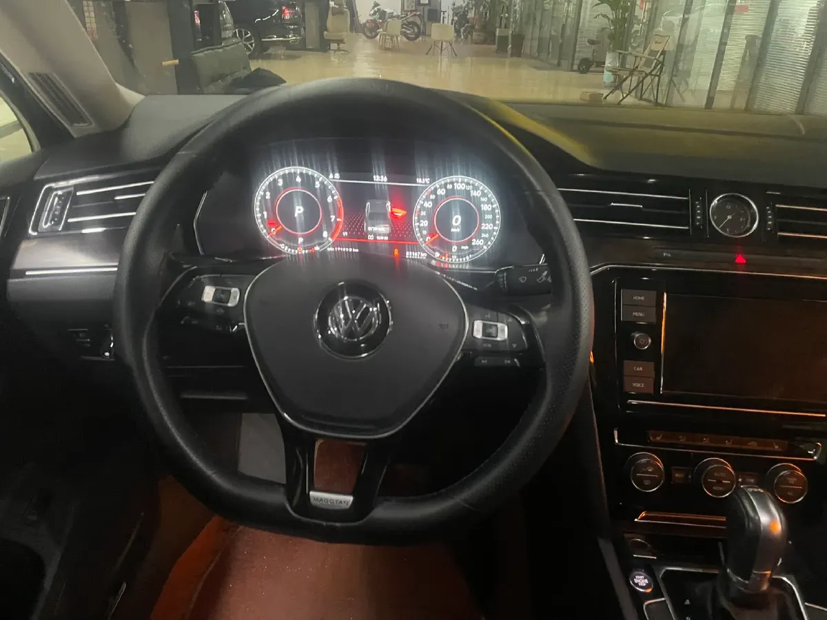 2019 Volkswagen Magotan 2.0T 186HP L4 7DCT,autocango,china used car exporter,china ev exporter,chinese used car exporter,chinese used ev exporter