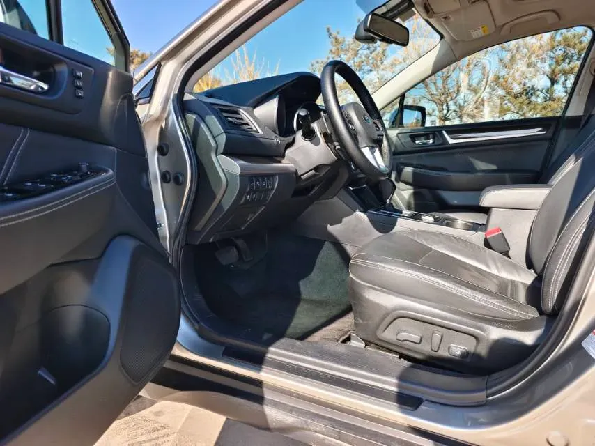 2017 Subaru Outback 2.5L 175HP H4 CVT,autocango,china used car exporter,china ev exporter,chinese used car exporter,chinese used ev exporter