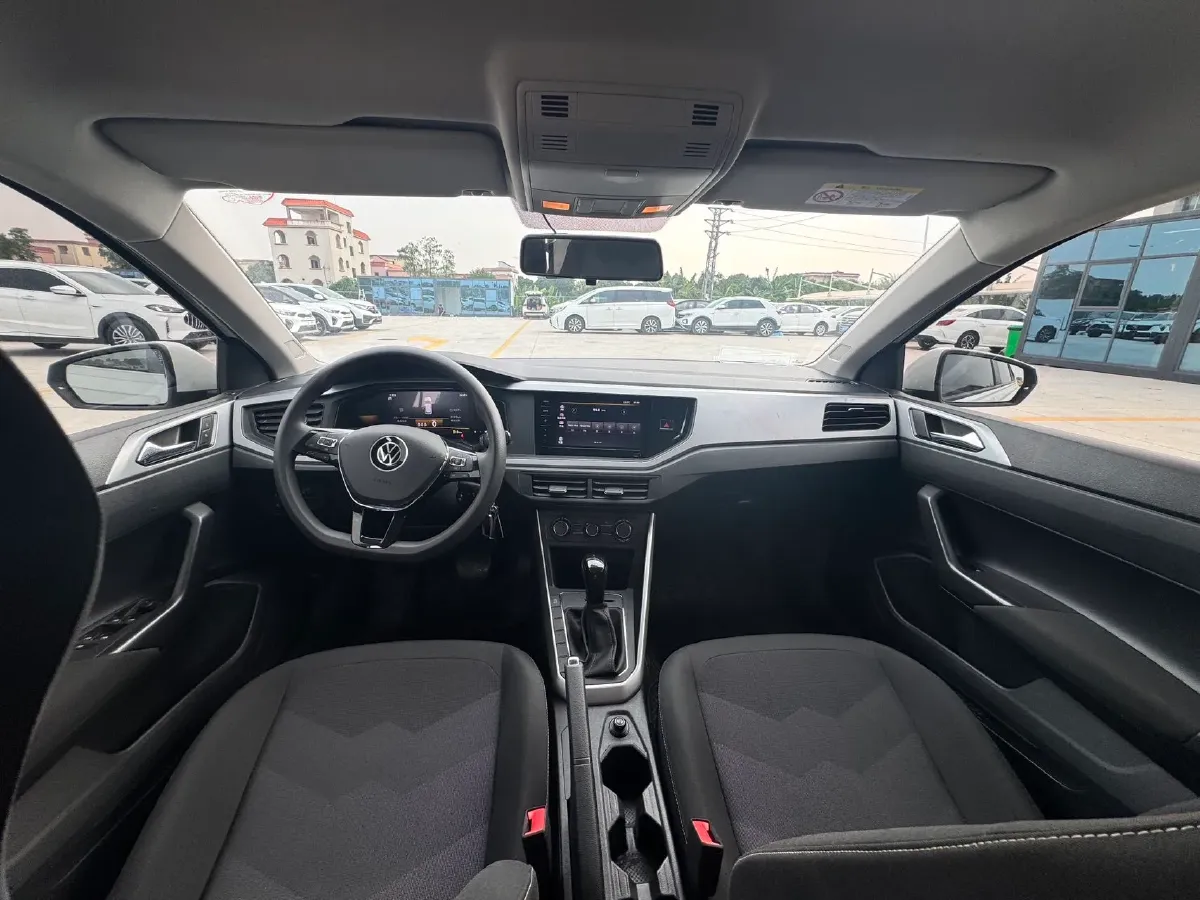 2023 Volkswagen Polo 1.5L 110HP L4 6AT,autocango,china used car exporter,china ev exporter,chinese used car exporter,chinese used ev exporter