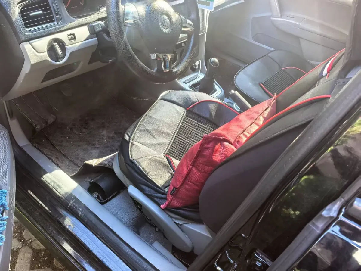 2013 Volkswagen Lavida 1.6L 110HP L4 6AT,autocango,china used car exporter,china ev exporter,chinese used car exporter,chinese used ev exporter