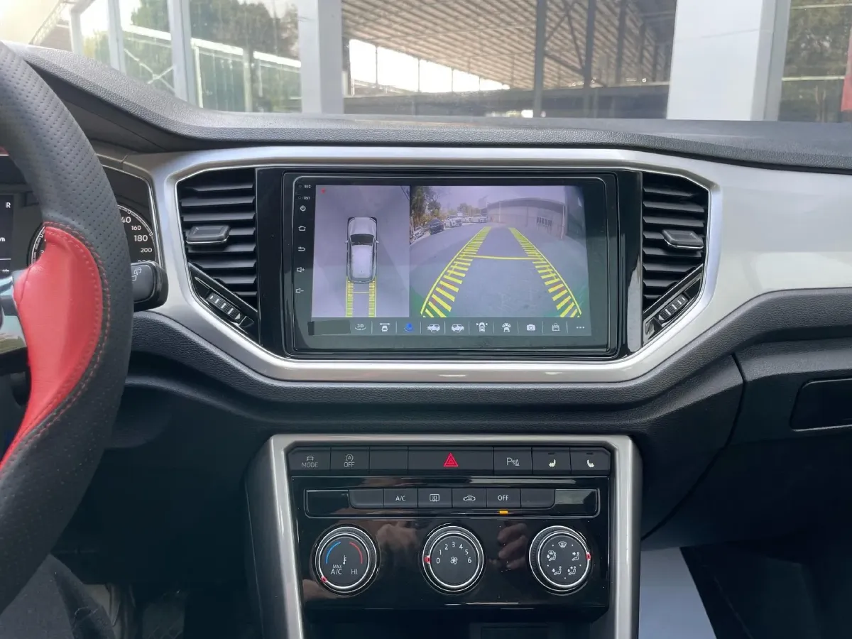 2022 Volkswagen T-Roc 1.4T 150HP L4 7DCT,autocango,china used car exporter,china ev exporter,chinese used car exporter,chinese used ev exporter