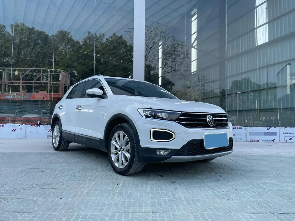 2022 Volkswagen T-Roc 1.4T 150HP L4 7DCT,autocango,china used car exporter,china ev exporter,chinese used car exporter,chinese used ev exporter