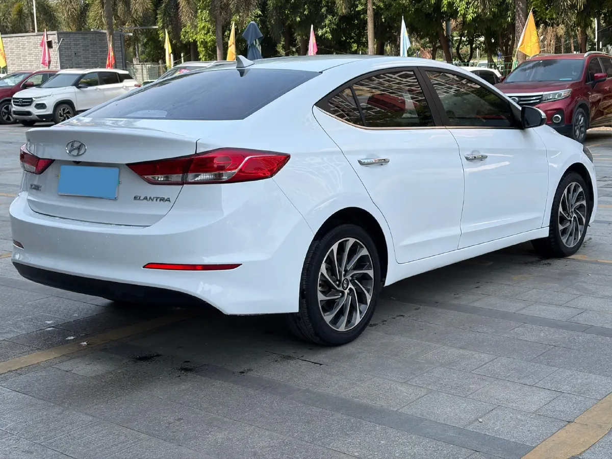 2019 Hyundai Elantra 1.5L 115HP L4 CVT,autocango,china used car exporter,china ev exporter,chinese used car exporter,chinese used ev exporter