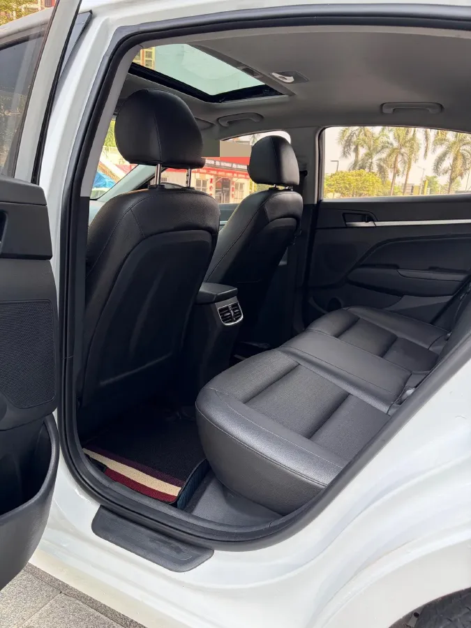 2019 Hyundai Elantra 1.5L 115HP L4 CVT,autocango,china used car exporter,china ev exporter,chinese used car exporter,chinese used ev exporter