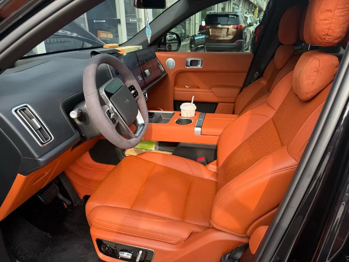 2024 Li L8 Range Extended 154HP REEV 52.3KWH,autocango,china used car exporter,china ev exporter,chinese used car exporter,chinese used ev exporter