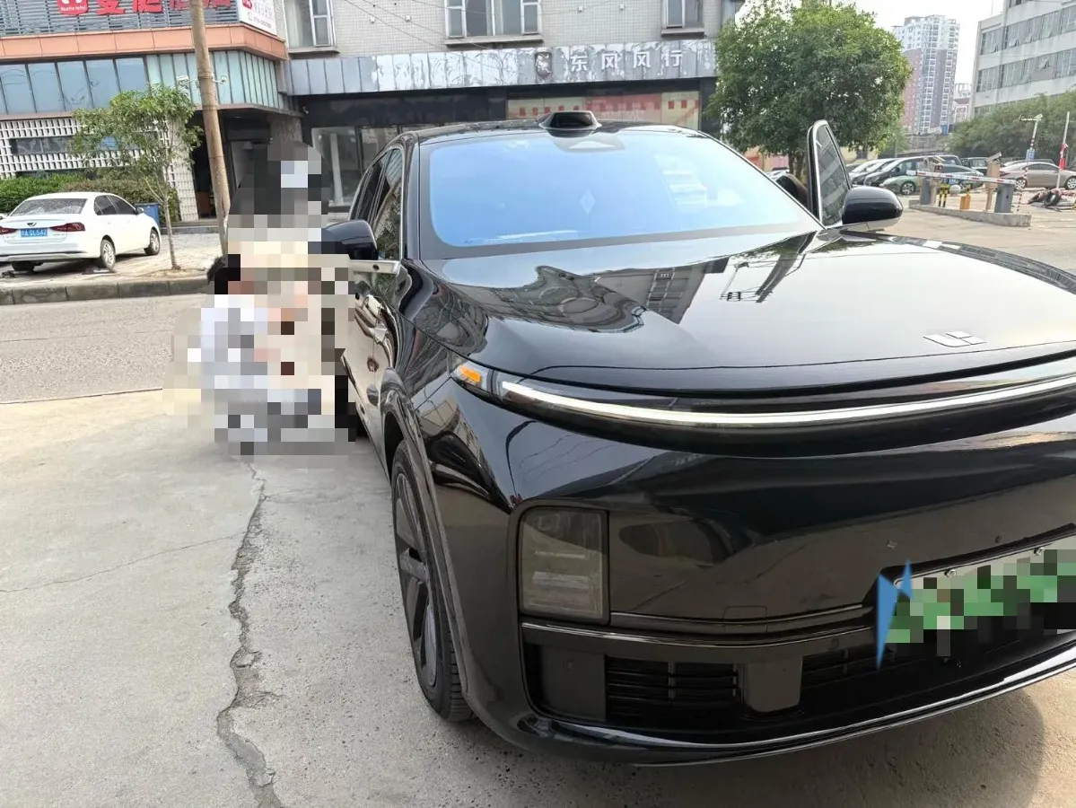 2024 Li L8 Range Extended 154HP REEV 52.3KWH,autocango,china used car exporter,china ev exporter,chinese used car exporter,chinese used ev exporter