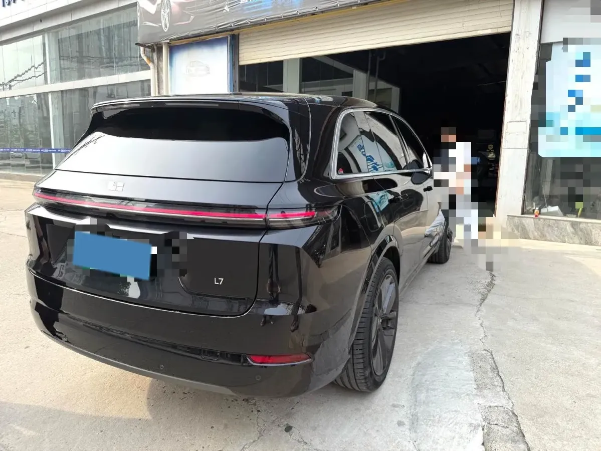 2024 Li L8 Range Extended 154HP REEV 52.3KWH,autocango,china used car exporter,china ev exporter,chinese used car exporter,chinese used ev exporter