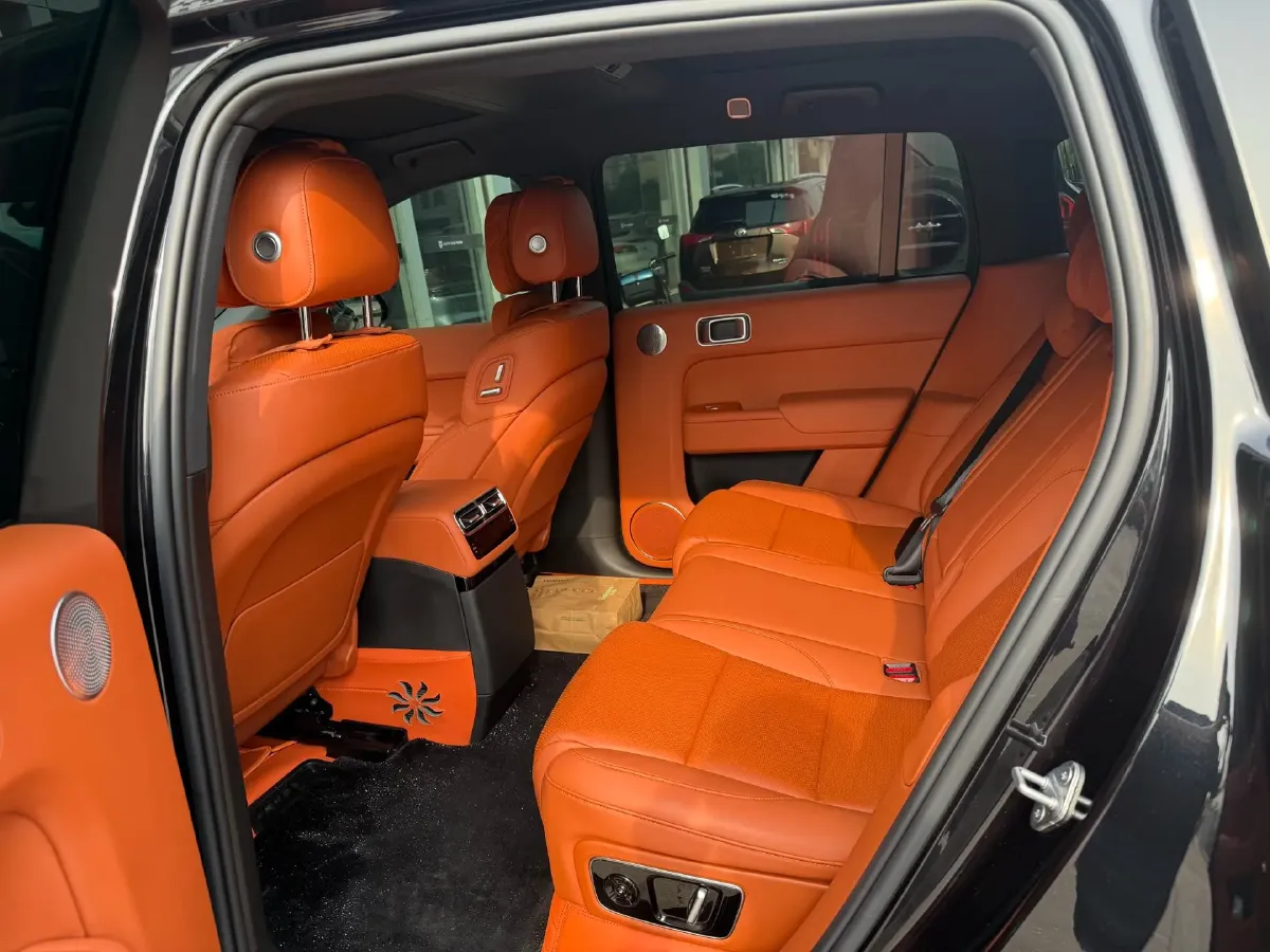 2024 Li L8 Range Extended 154HP REEV 52.3KWH,autocango,china used car exporter,china ev exporter,chinese used car exporter,chinese used ev exporter