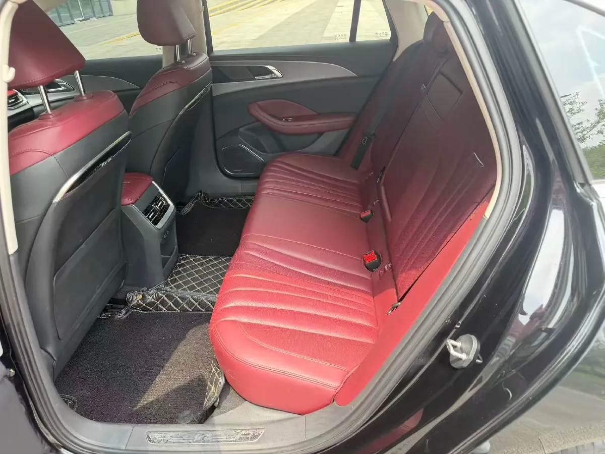 2023 HongQi H5 2.0T 224HP L4 8AT,autocango,china used car exporter,china ev exporter,chinese used car exporter,chinese used ev exporter