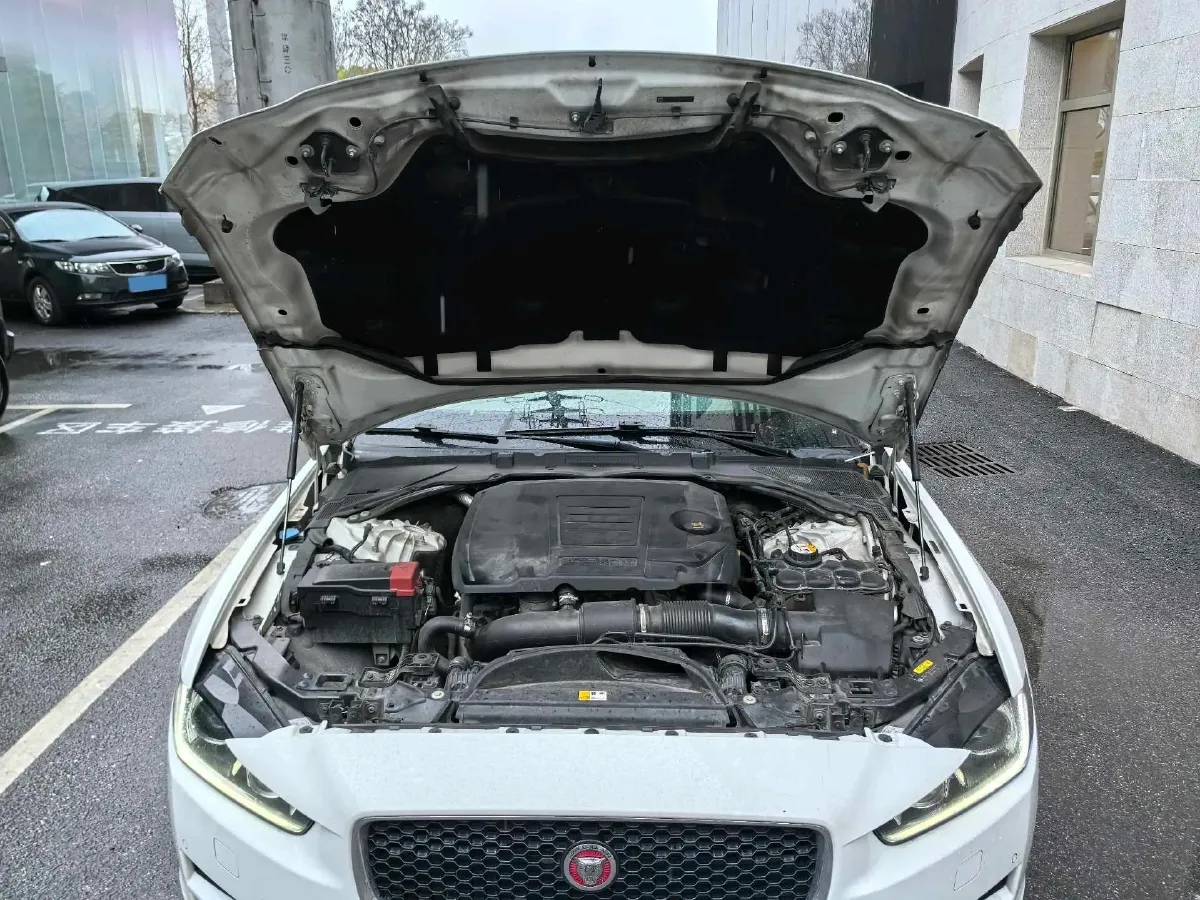 2018 Volkswagen Tiguan L 2.0T 220HP L4 7DCT,autocango,china used car exporter,china ev exporter,chinese used car exporter,chinese used ev exporter